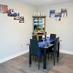 Beautifully Redone 3 Bedroom Home In Heart Of Orlando