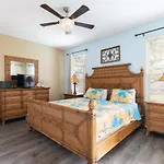 Windsor Hills Resort! 2 Miles To Disney! 6 Bedroom With Private Pool & Spa