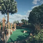 Amazing Private Villa @ Orang Lake Resort