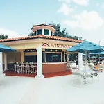 Amazing Private Villa @ Orang Lake Resort