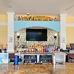 3Br 2Bath Condo Balcony 5Min Conv Center 1410Ft