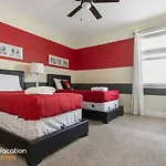 Multiple Family Home 16 Roomsfree Pool/Spa