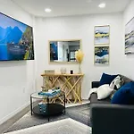 Roy\'S Guest House