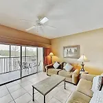 Entire Rental 3-Br Minutes From Disney X8 Hot Tub Apartment 2204