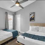 Modern Cozy Home 3 Bd/2 Ba For Family/Friends