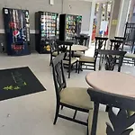 Apartment Very Close To Disney!