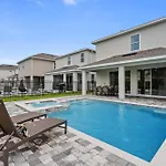 Encore Resort 6 Bedroom Home With Pool