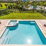 Chic 11 Bdrm Property With Private Pool In Encore
