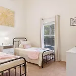 5 Bedrooms - 3 Bathrooms - Veranda Palms 4458 Np
