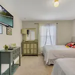 4 Bedrooms - 3 Bathrooms - Storey Lake 4827 Ct