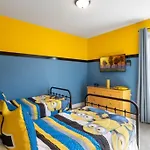 8 Bedroom- 7 Bathroom- Encore Resort 7590Ma