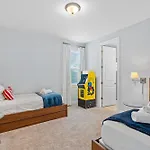 Encore Resort 6 Bedroom Vacation Home With Pool 2301