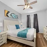 Vista Cay Resort