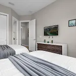 5 Bedrooms-6 Bathrooms-Summerville Resort2668 Ss
