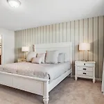 5 Bedrooms - 4,5 Bathrooms - Windsor At Westside 8917 Sa