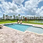 7708 - Beautiful 6Bed Home W Pool And Jacuzzi