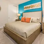 7708 - Beautiful 6Bed Home W Pool And Jacuzzi