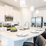 Dainty 4 Bdrm Home With Themed Bedrooms At Encore
