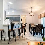 13 Mins From Disney Arcade, Private Pool, & Themed Rooms