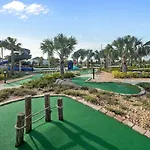 Amazing Thematic House Pvt Poolarcades Resort
