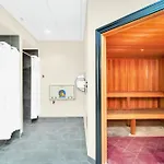 2Br Queen Bed Condo - Hot Tub Pool - Near Disney