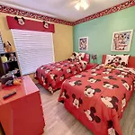 Upgraded Game Room , Pool Spa, Universal , Disney Close By
