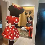 Disney Free Shuttle 3 Queen Beds
