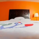 Garnet Inn & Suites, Orlando