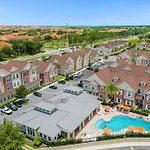 6 Bedrooms - 7 Bathrooms - Summerville 2626 Ss