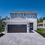 5 Bedrooms- 5 Bathrooms- Encore Resort 7712 Fd