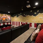 Luxurious 11 Bdrm Villa With Tiki Themed Game Room At Encore