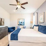 Chic 4 Bdrm Home With Gaming Loft At Encore