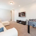 Airy 6 Bdrm House With Private Pool In Encore