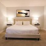 New Vacation Townhome With Private Pool 17528