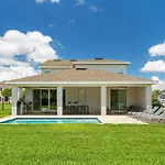 Magical 8 Bd Family Retreat Close To Parks At Encore!