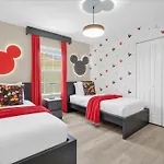 5 Bedrooms - 4 Bathrooms - Storey Lake 3149 Pp