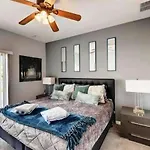 Five Vacation Homes - Orlando