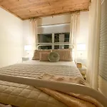 1Br 1Ba In Historic Park Ave Home