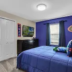 5 Bedrooms - 4 Bathrooms - Storey Lake 4800 Ll
