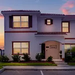 5 Bedrooms - 4 Bathrooms - Storey Lake 4800 Ll