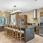 4 Bedroom-4,5 Baths- Magic Village Views 3069 Rw