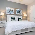 Gorgeous New 4 Beds Dream Villa 5 Min To Disney