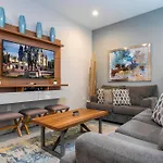 Gorgeous 4 Suites Dream Villa 5 Min To Disney