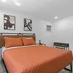 Private 3Br Unit Pet-Friendly Work Space!