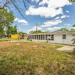 Pet-Friendly 1Br Fast Wi-Fi Sleeps 4