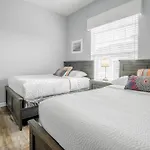 Fantastic Vista Cay Luxury Utopia Near All Theme Parks, And Walk To The Convention Center