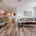 Fantastic Vista Cay Luxury Utopia Near All Theme Parks, And Walk To The Convention Center