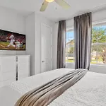 8 Bedrooms- 8 Bathrooms- Encore 7714Fd