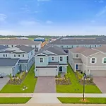 7 Bedrooms- 5,5 Bathrooms- Windsor Cay 1261 Er