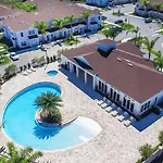 Great And Practical Townhouse In Gated Community, Sleeps 6 10 Min To Disney!
